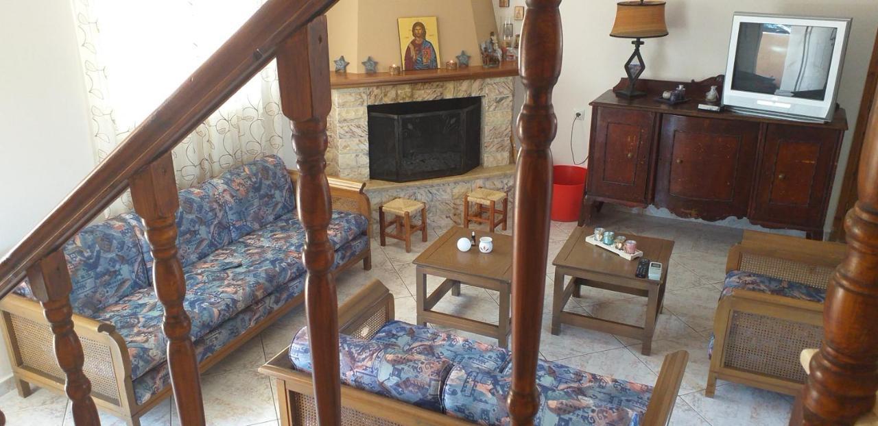 Toulas House Elika Luaran gambar